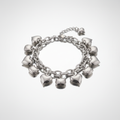 Bracciale flat lay sfondo bianco specchiato