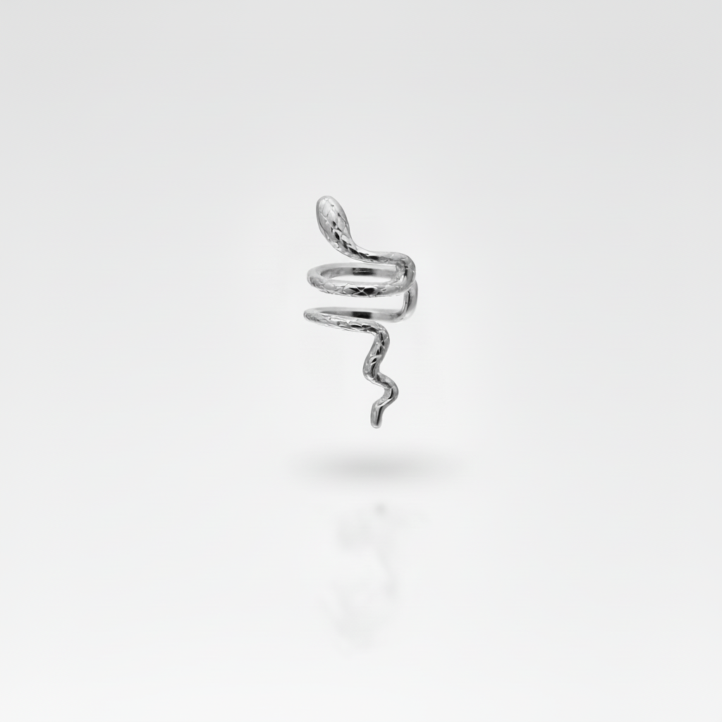 Ear cuff serpente silver sfondo bianco